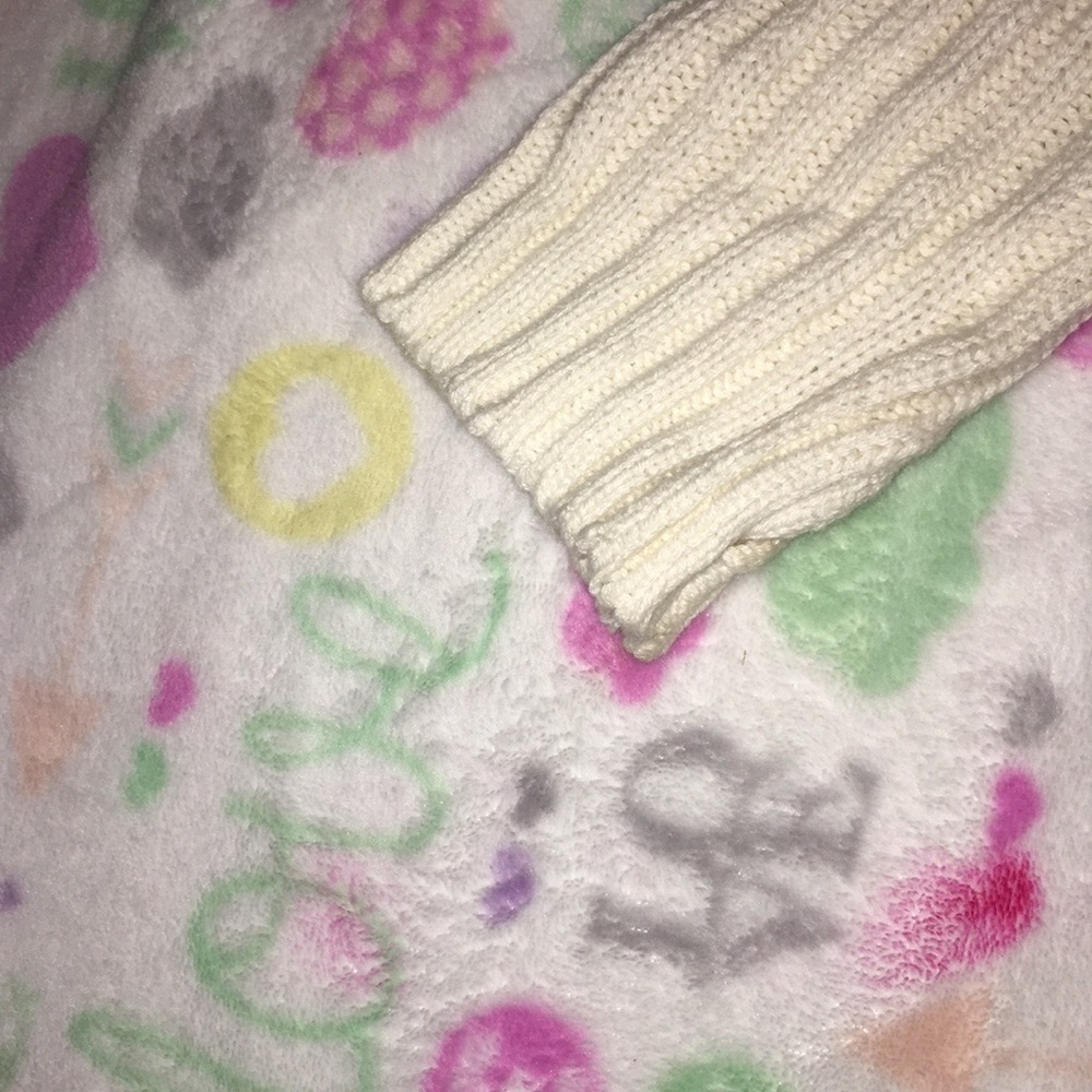 Sweater - Picture 2 of 3